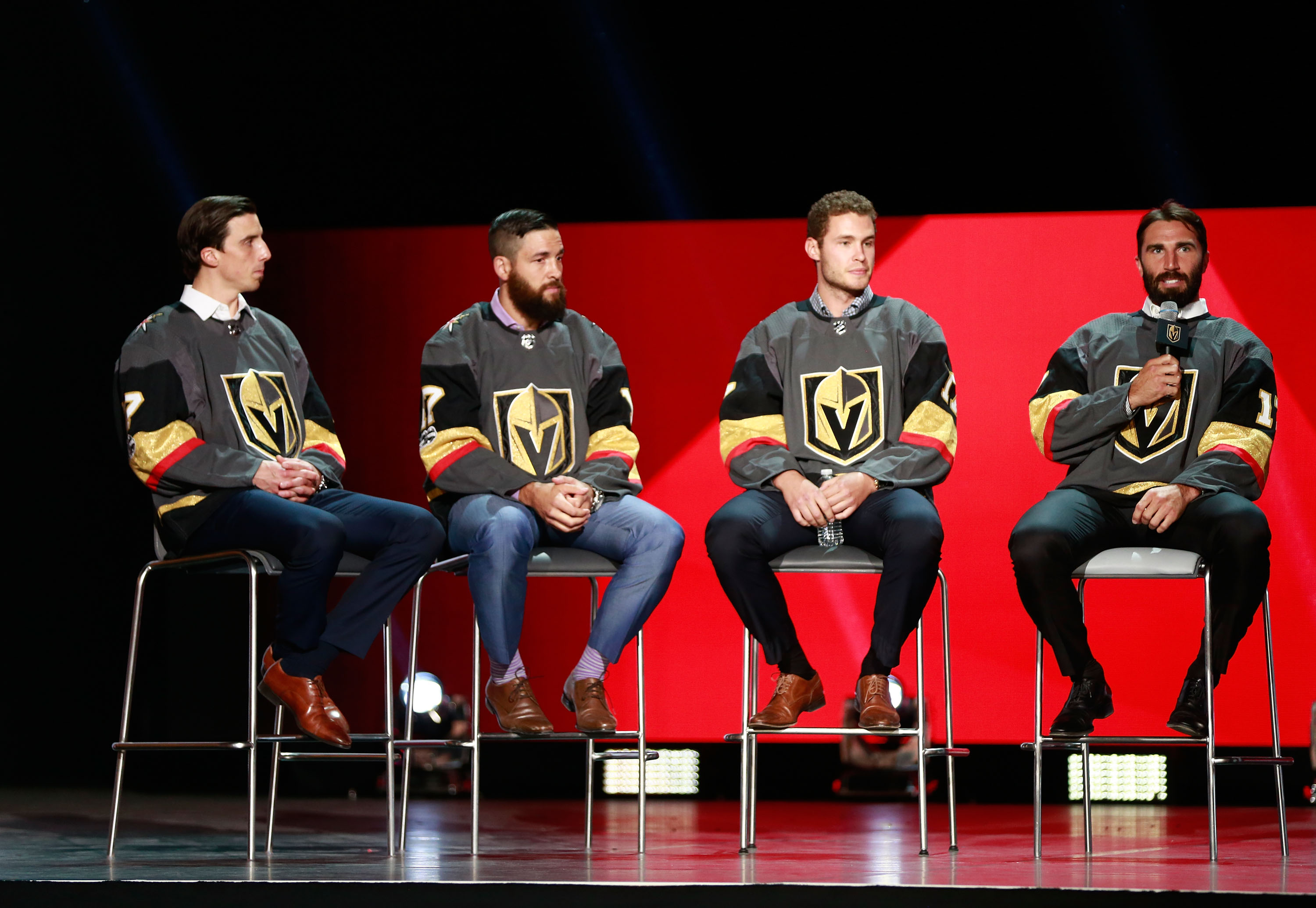 Vegas Golden Knights, N.H.L.'s New Team, Take Their Place on the Strip -  The New York Times