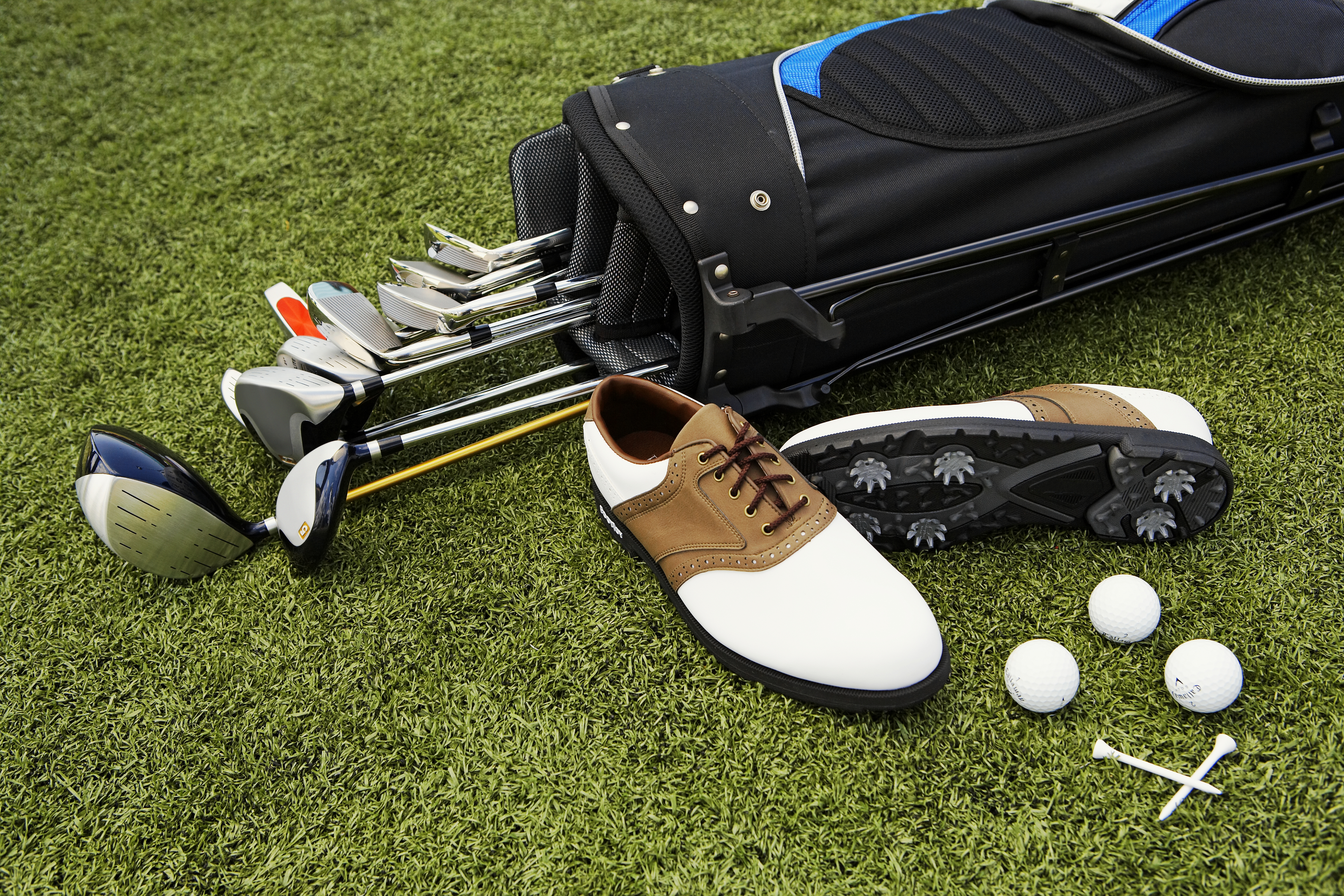 12 tips before putting your clubs away for the season | Golf Equipment:  Clubs, Balls, Bags | Golf Digest
