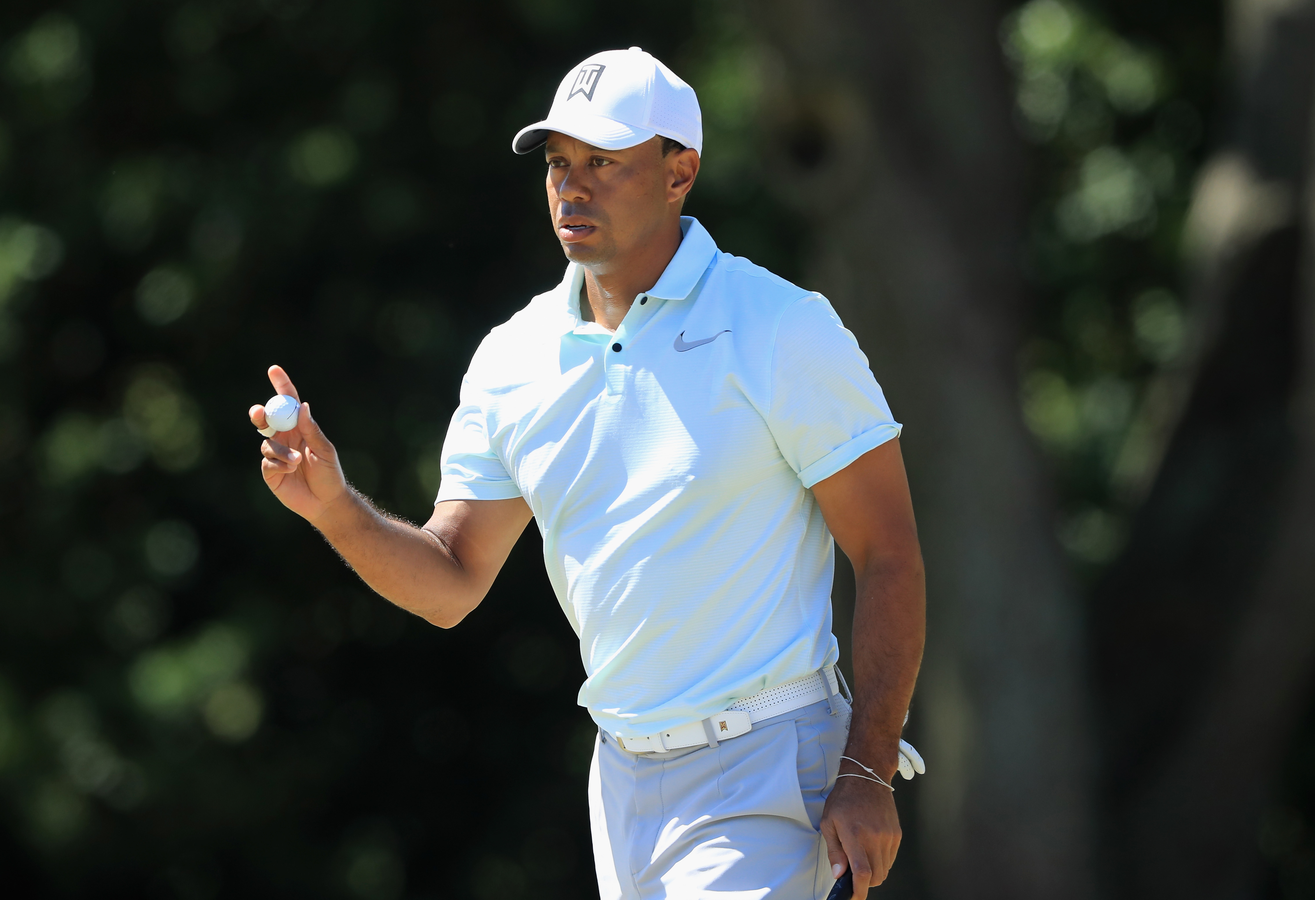 Tiger Woods 69 leaves him five back in Arnold Palmer Invitational, says hes got a chance Golf News and Tour Information Golf Digest