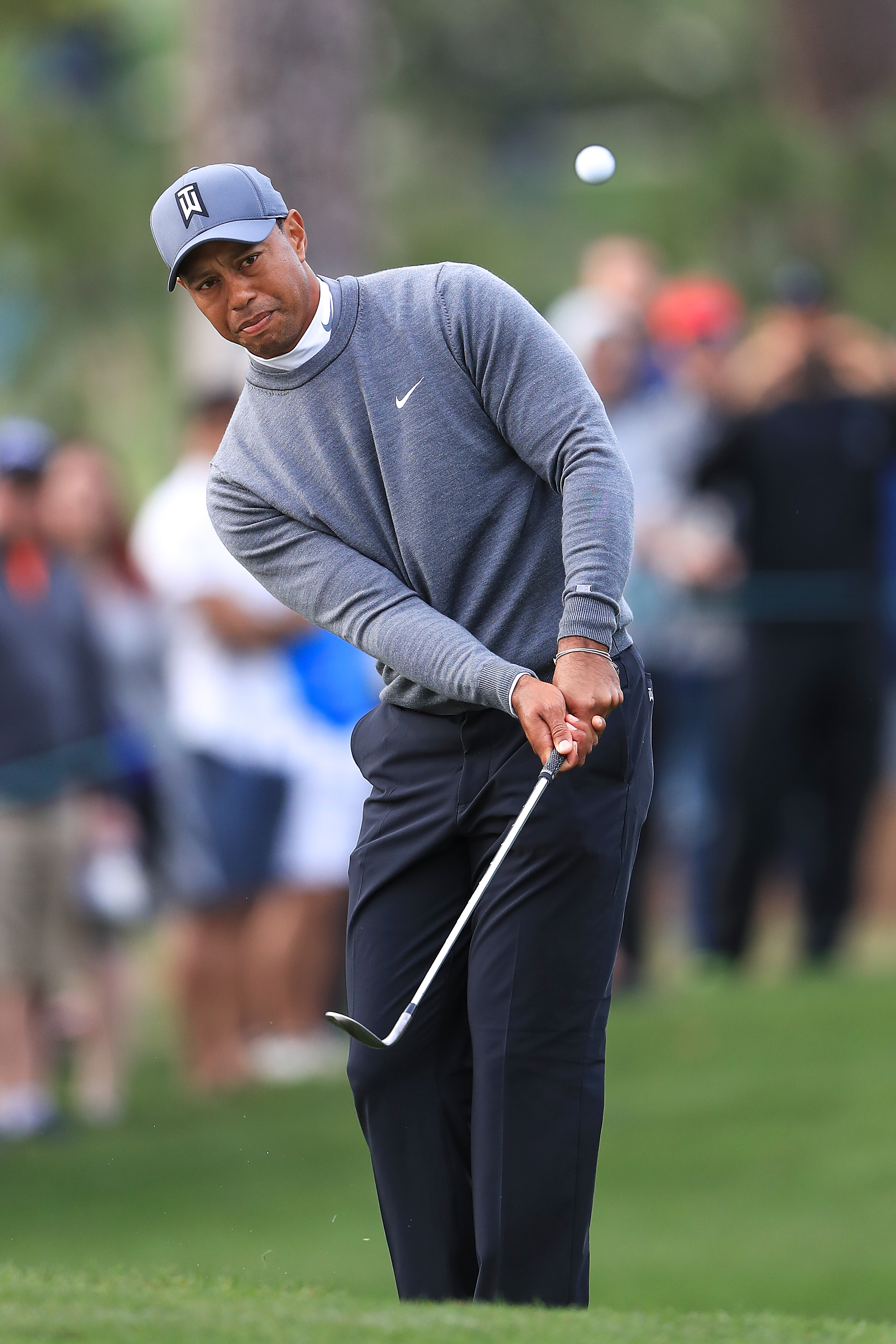 How Tiger Woods Overcame the Chipping Yips | How To | Golf Digest
