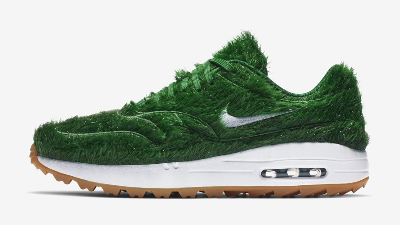 Publicación Belicoso Sophie These Nike "Green Grass" golf shoes do not come with a lawnmower | Golf  Equipment: Clubs, Balls, Bags | Golf Digest