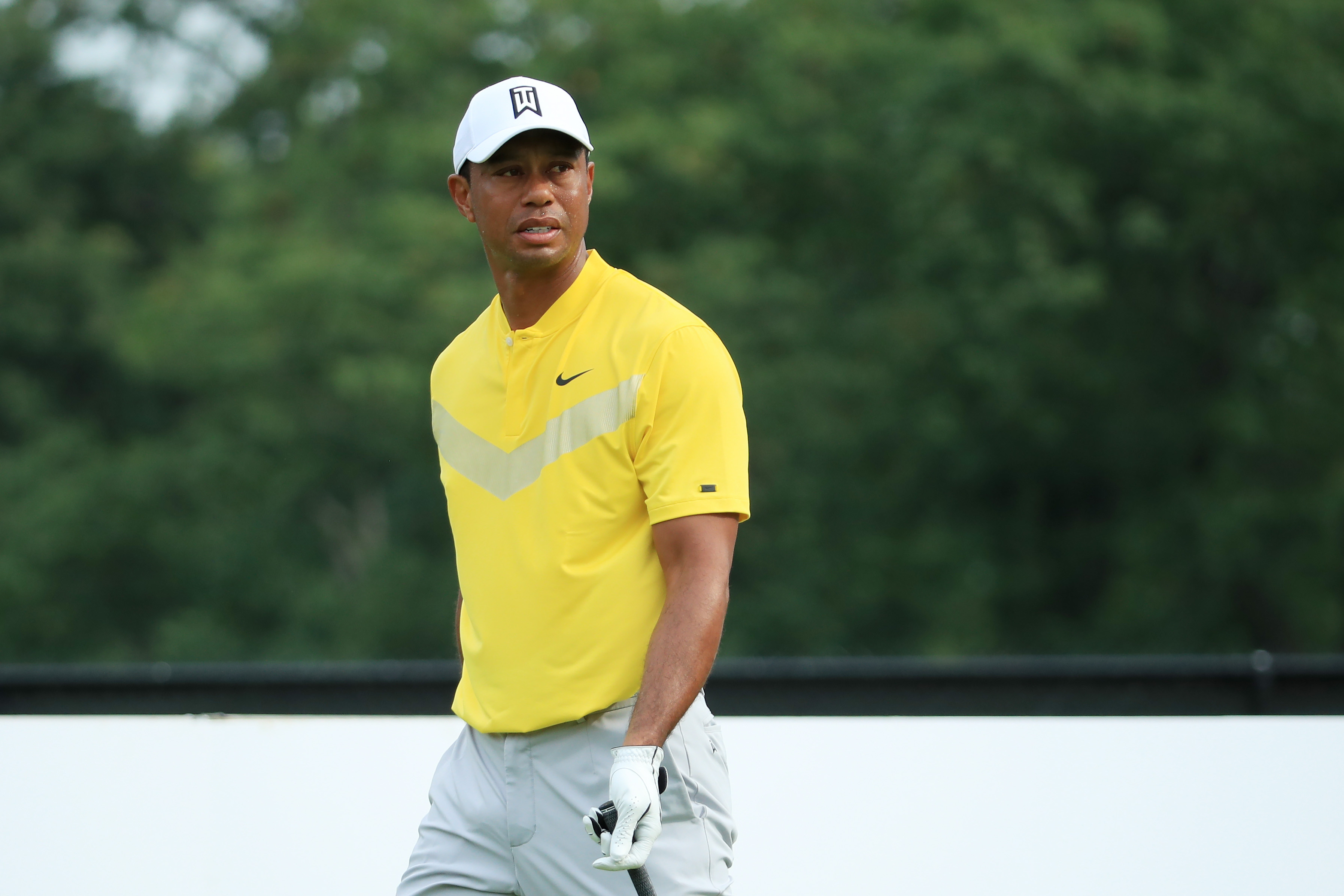 Tiger Woods gives himself a chance to 