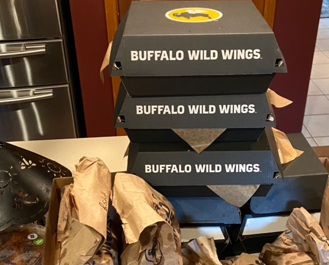 Joe called into question over extremely early Buffalo Wild Wings order | This is the Loop | Golf Digest
