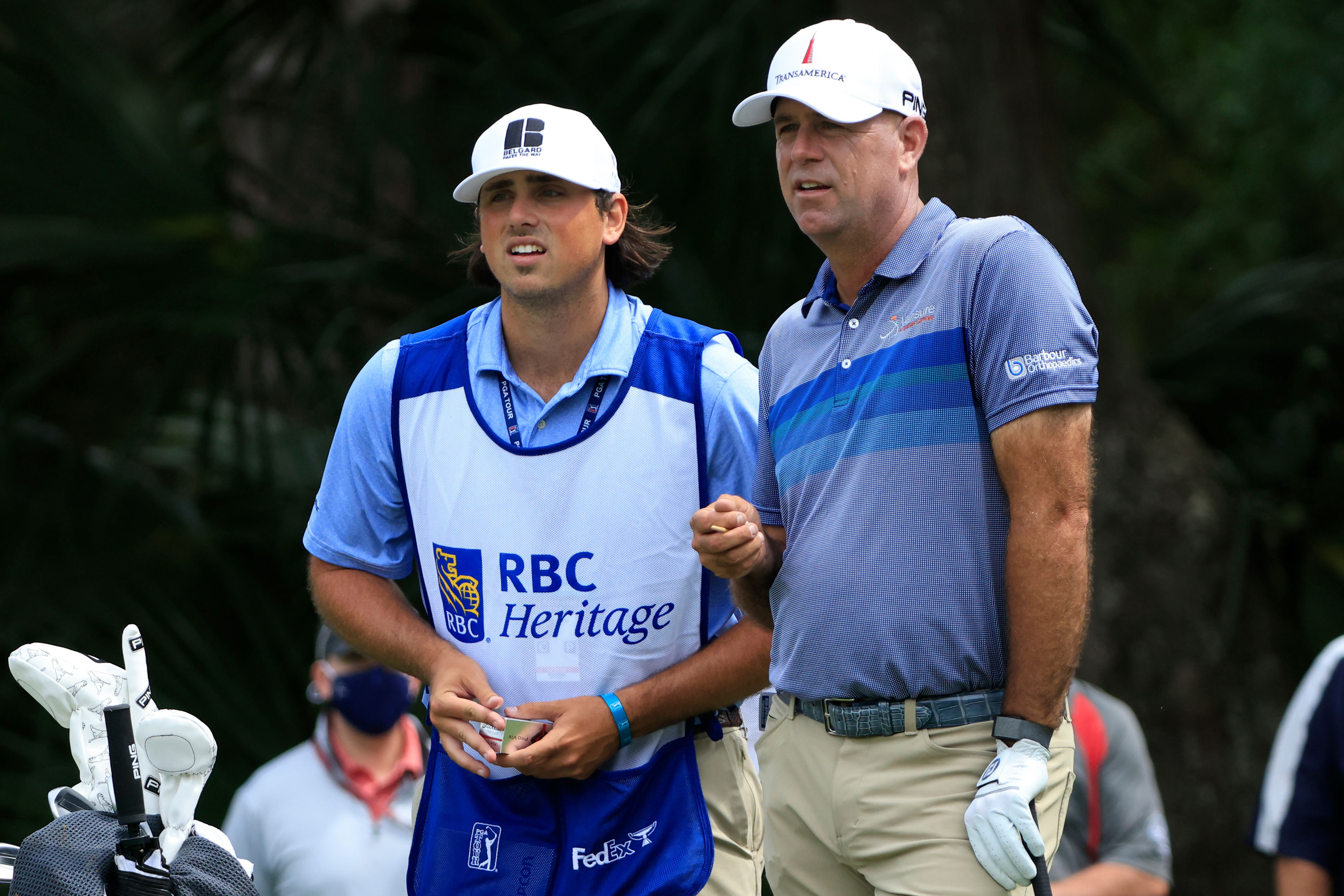 Stewart Cink follows one bad shot with 62 good ones to get in contention at Harbour Town Golf News and Tour Information GolfDigest