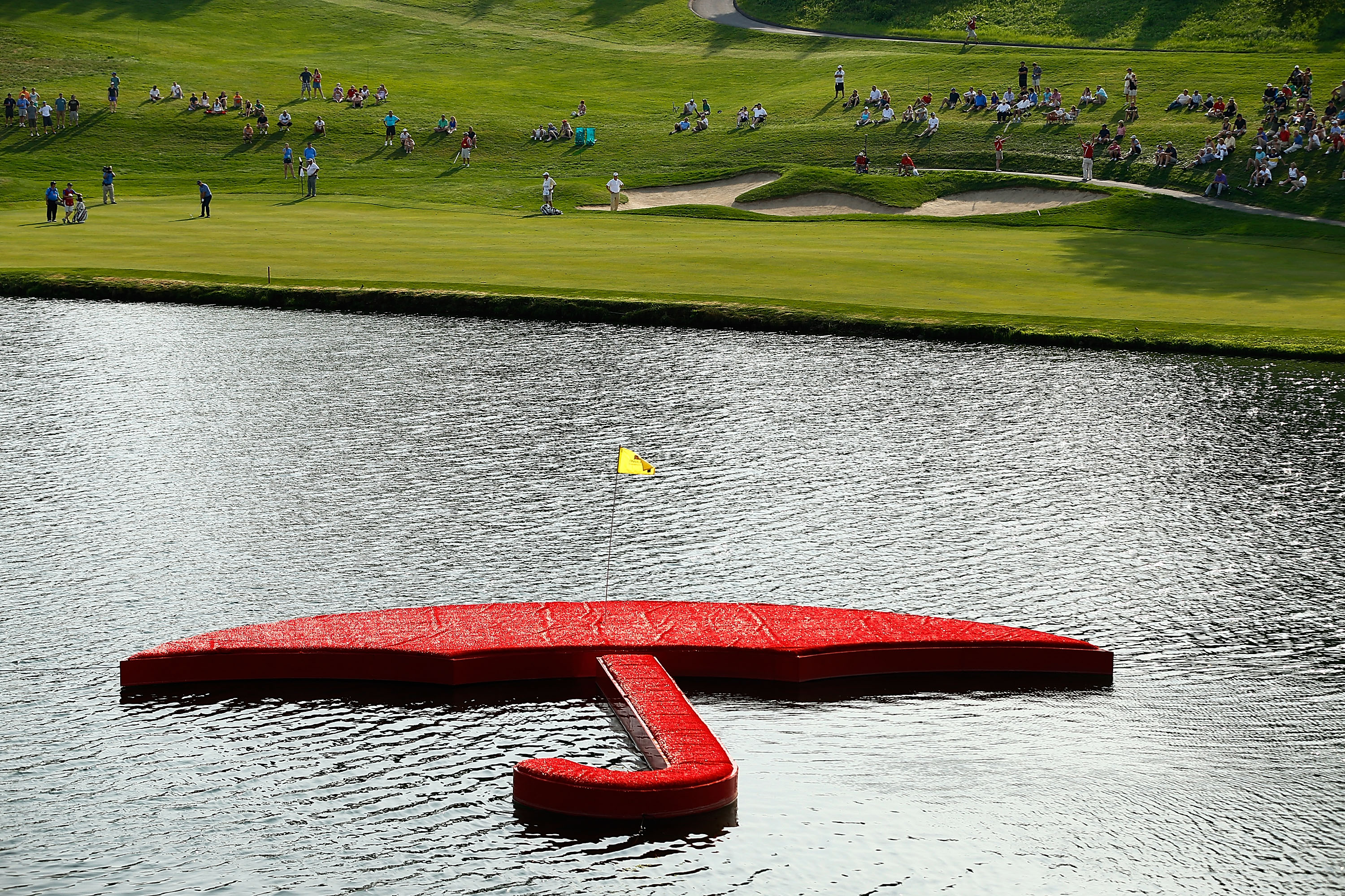 Hero attempts, fails to get Travelers Championship to make floating umbrella green a playoff hole This is the Loop GolfDigest