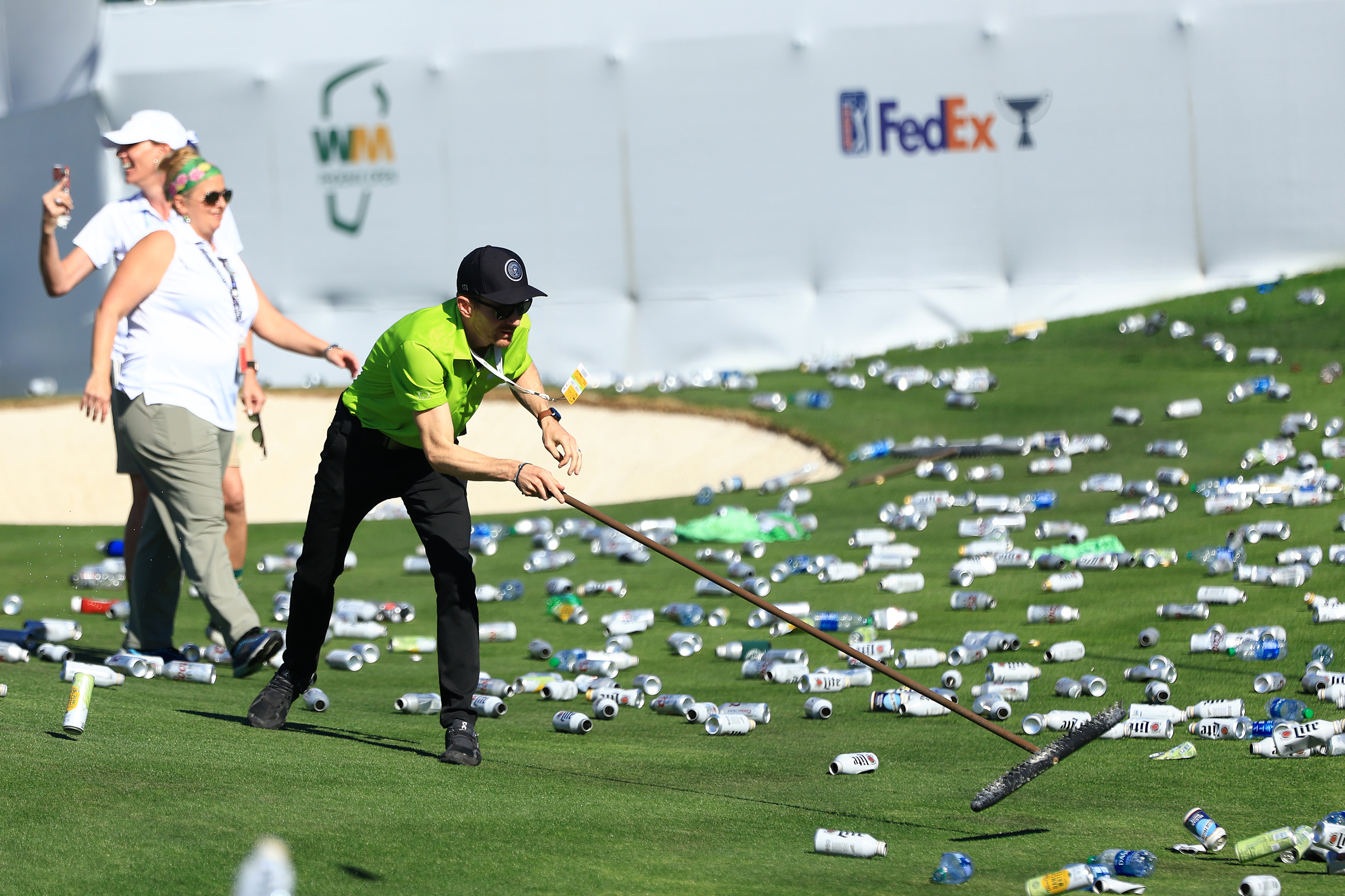 Heres why you (probably) wont see more beer showers on the 16th hole this week at the WM Phoenix Open Golf News and Tour Information Golf Digest