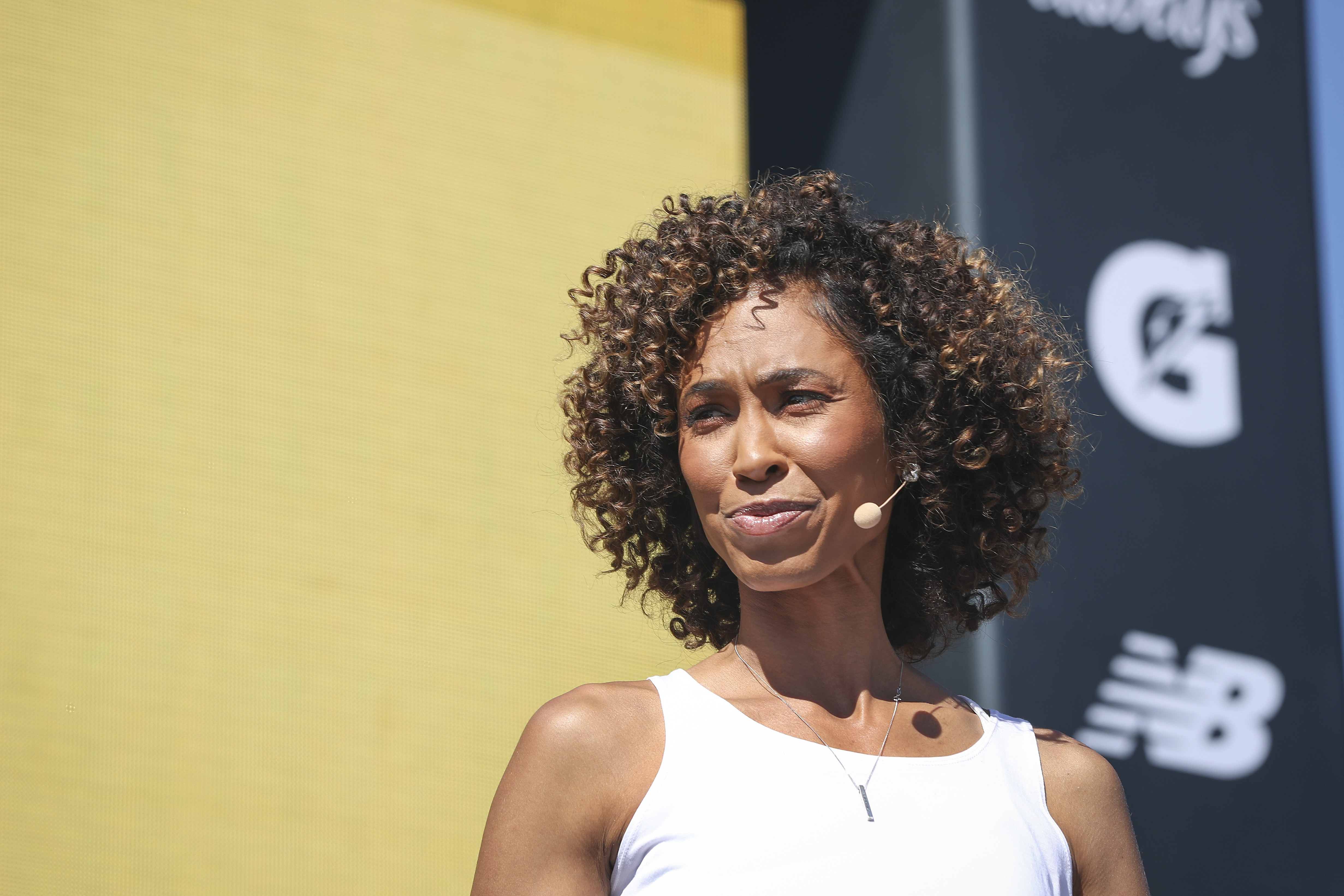 PGA Championship 2022 ESPNs Sage Steele, Aaron Wise each hit with errant tee shots at Southern Hills on consecutive days Golf News and Tour Information Golf Digest