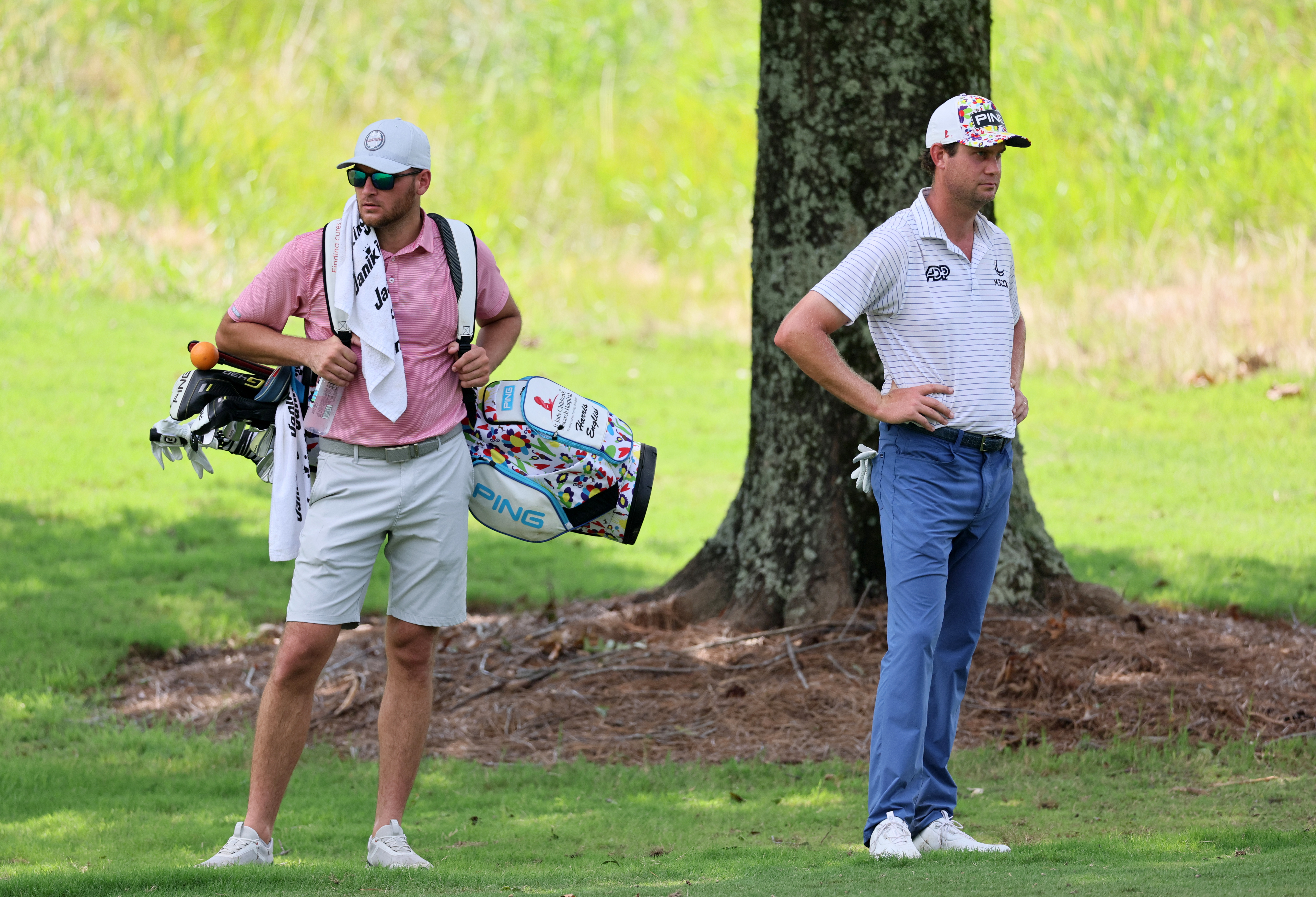 Tour pro's caddie suffers heat distress in steamy Memphis and fan comes to  rescue to tote bag | Golf News and Tour Information | GolfDigest.com