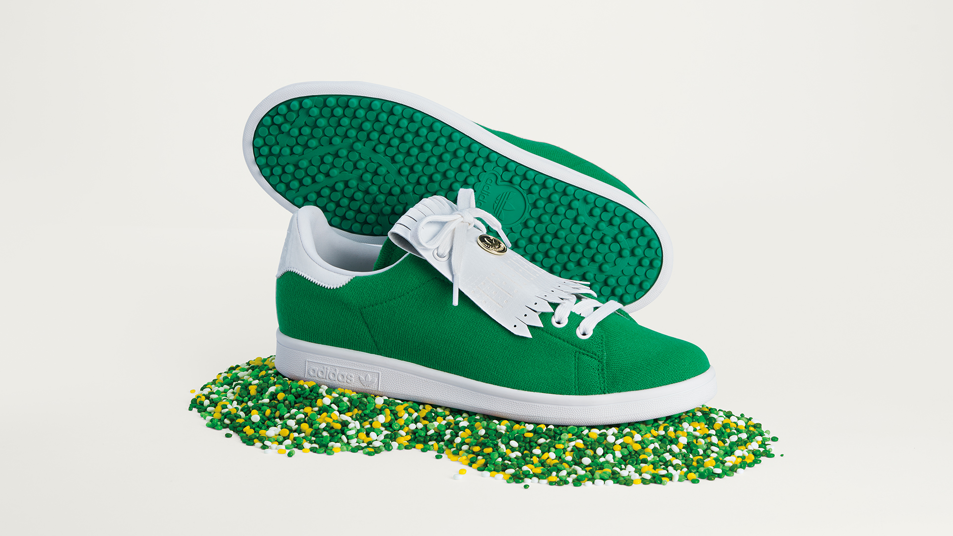 The first Adidas Stan Smith golf shoe is now available | Golf ... كتاب الانجلش
